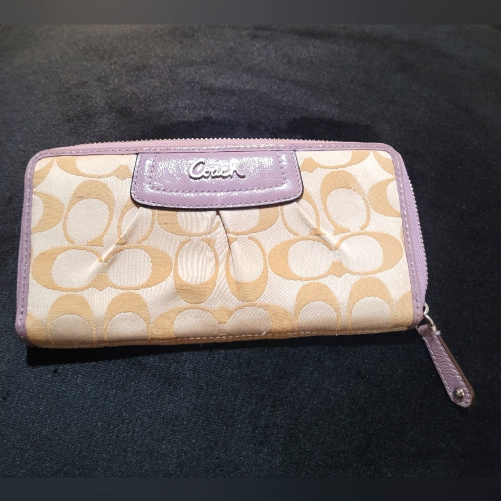 GUC Authentic Coach Signature Canvas and Leather Wallet